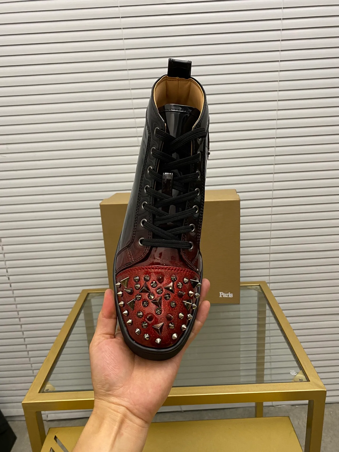 (Customized model) Ex-factory price is 540. christian louboutin (CL red sole shoes) counter series, casual sneakers for couples 📢 📢 📢 Exclusive hot style release 🎈🎈💪 Movable latex feet 👻 Finished outsole line [Proud] 😝Female 35-40# Male 38#-46, global supply😝 [Top version]: Original imported genuine leather upper, top original leather lining, original molded TPU outsole, original 1:1 detail processing, original shoe last,
